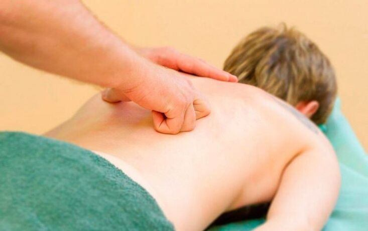 Osteokondroosi rindkere seljamassaaži läbiviimine